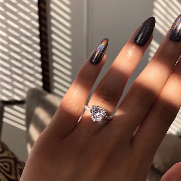 Beautiful Heart 925 Sterling Silver Sapphire Ring - Picture 5 of 6